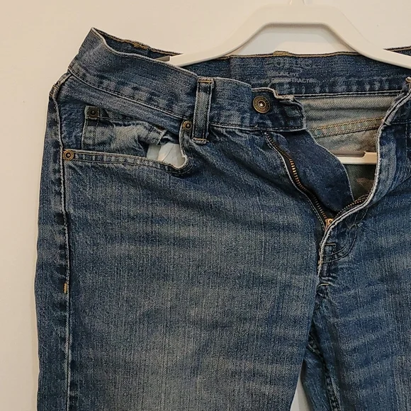 George Jeans - Picture 2 of 3